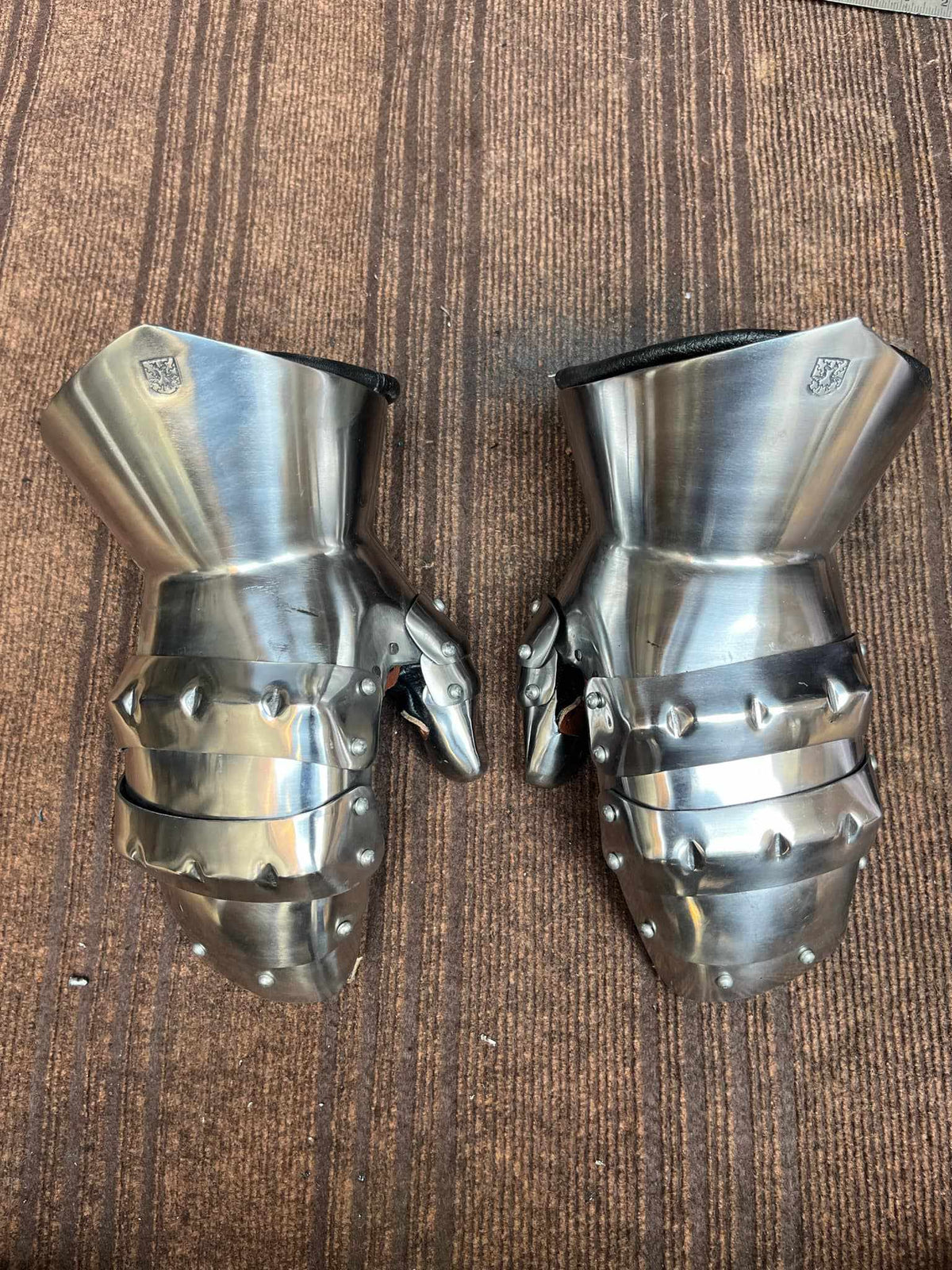 Bruiser Gauntlets