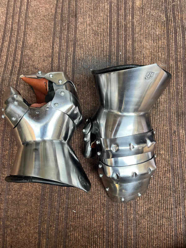 Bruiser Gauntlets