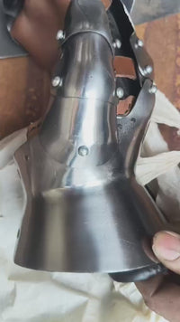 Pro-Fight gauntlets